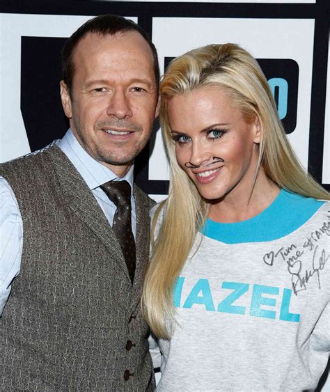 jenny mccarthy wahlberg nude|Jenny McCarthy and Donnie Wahlberg go nude for new beauty ...